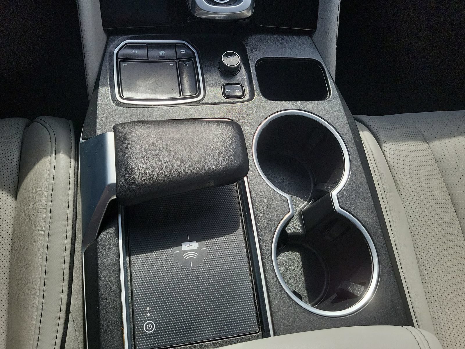 Used 2023 Acura MDX SH-AWD w/ Advance Package image 35