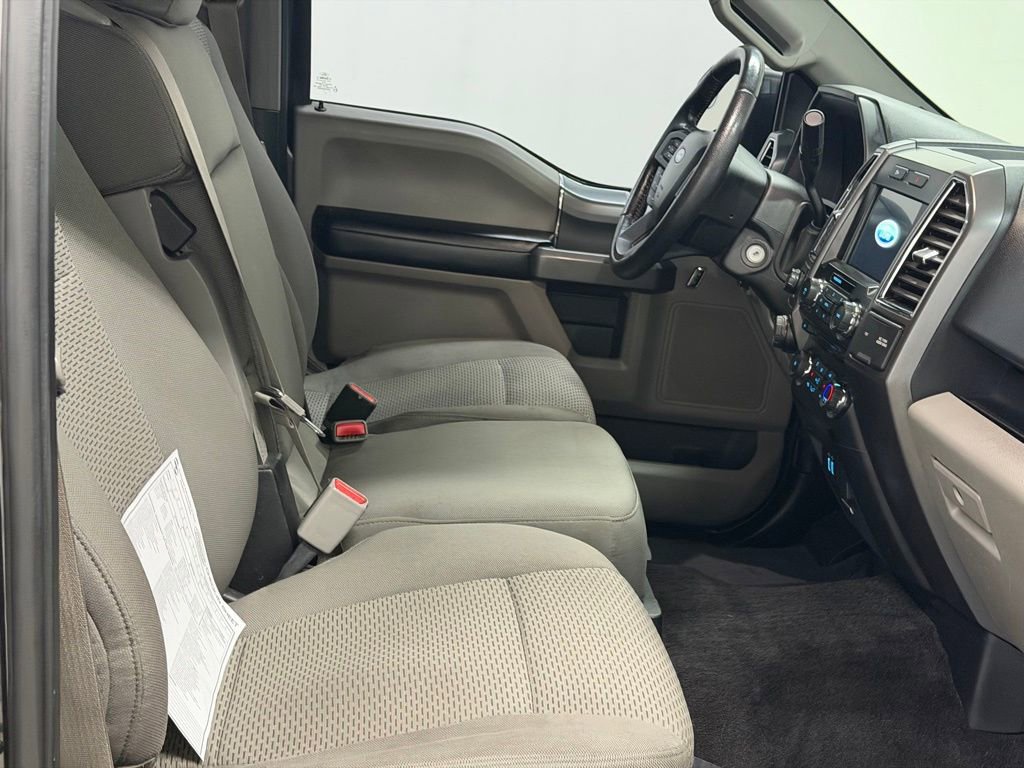 Used 2016 Ford F150 XLT w/ Equipment Group 302A Luxury image 33