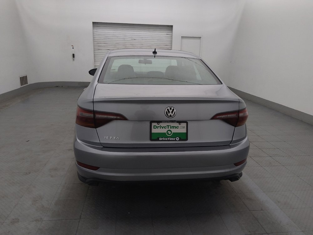 Used 2019 Volkswagen Jetta SE w/ Cold Weather Package FWD image 6