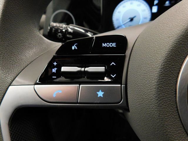 Used 2024 Hyundai Elantra SEL image 38