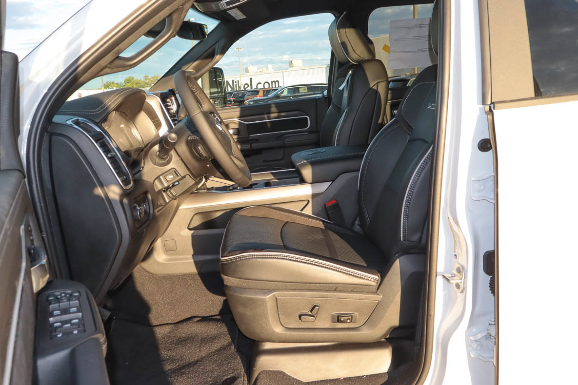 New 2027 RAM 3500 Laramie AWD/4WD image 18