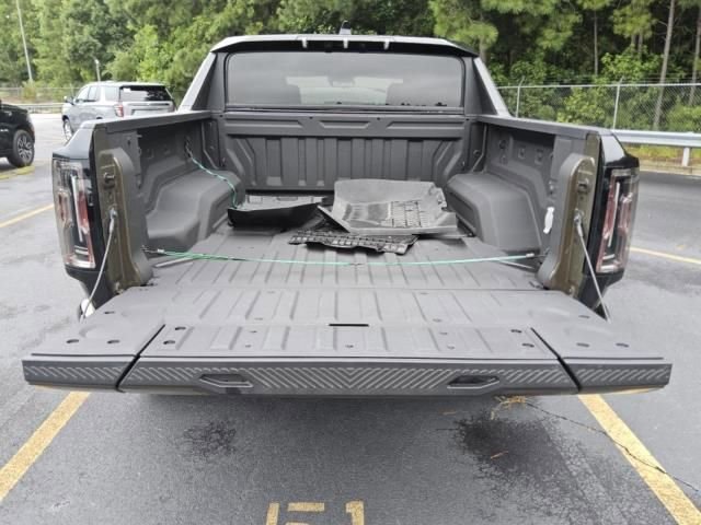 Used 2024 GMC Hummer EV 3X AWD/4WD image 9
