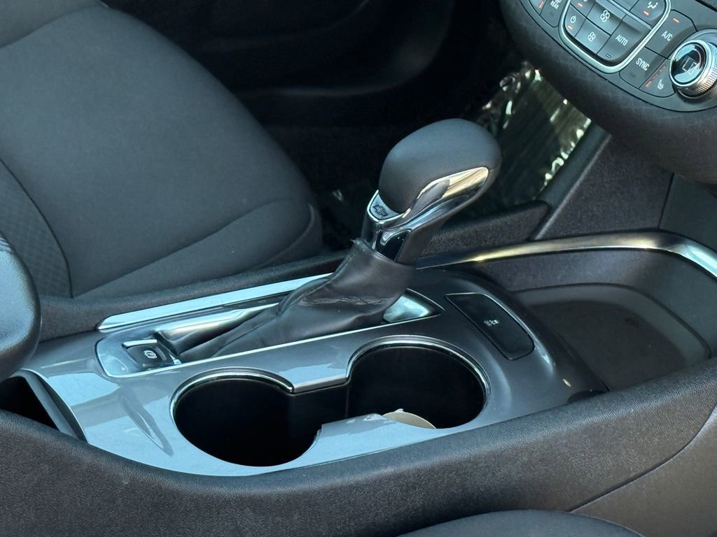 Used 2023 Chevrolet Malibu LT image 9