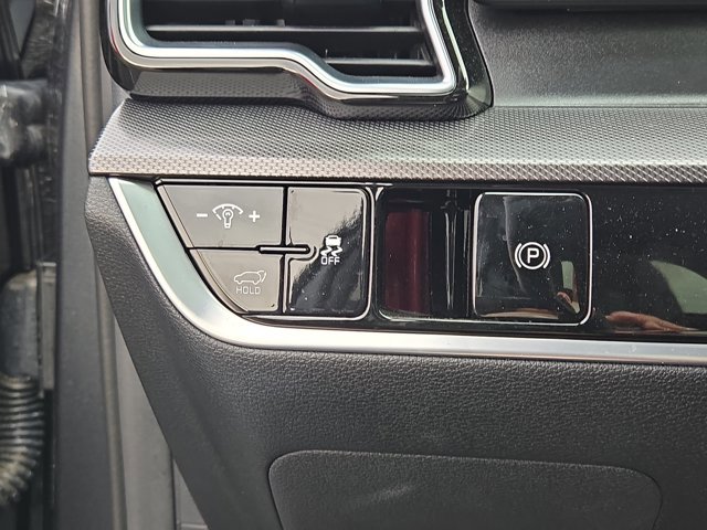 Certified 2024 Kia Sportage SX image 23