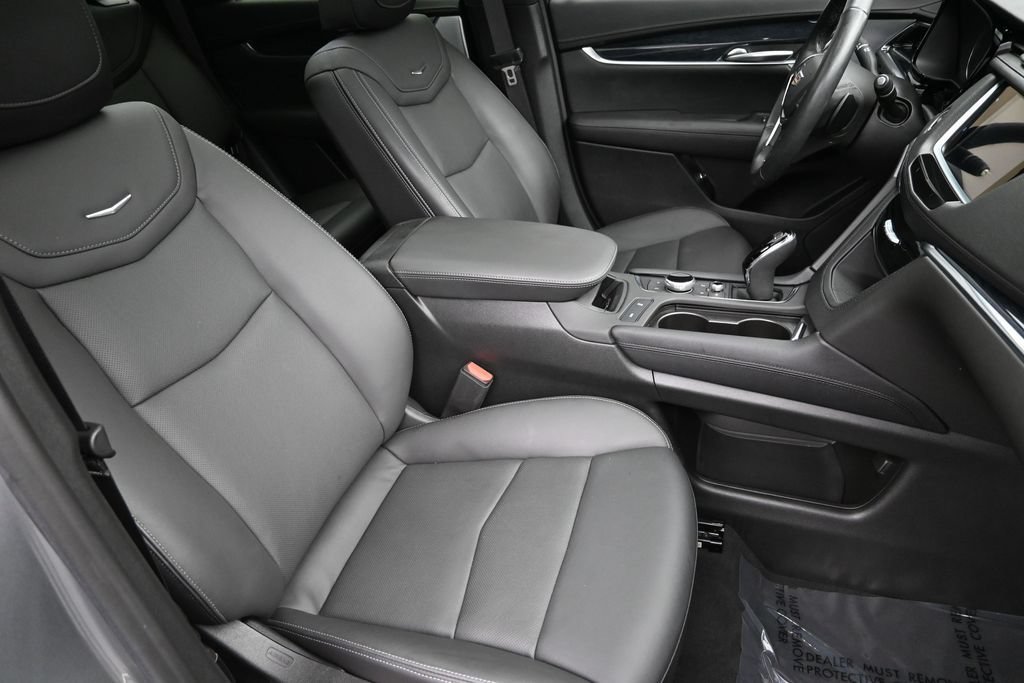 Certified 2024 Cadillac XT5 Premium Luxury AWD/4WD image 31