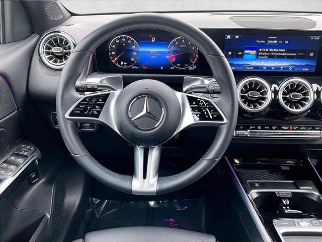 Used 2025 Mercedes-Benz GLB 250 image 7