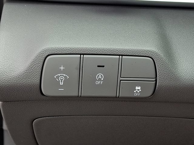 New 2026 Hyundai Elantra SE FWD image 17