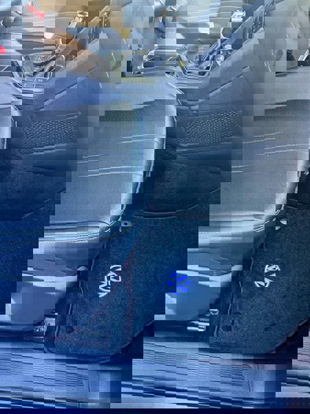 Used 2024 Volkswagen Tiguan SE image 14