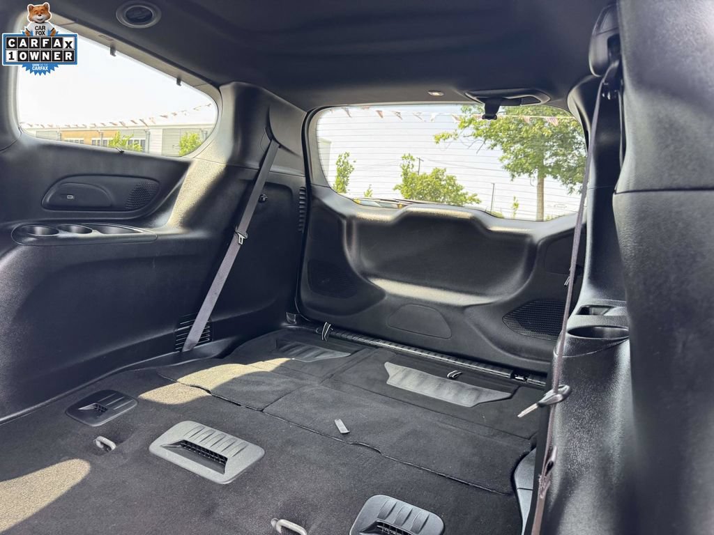 Used 2025 Chrysler Pacifica Limited FWD image 11