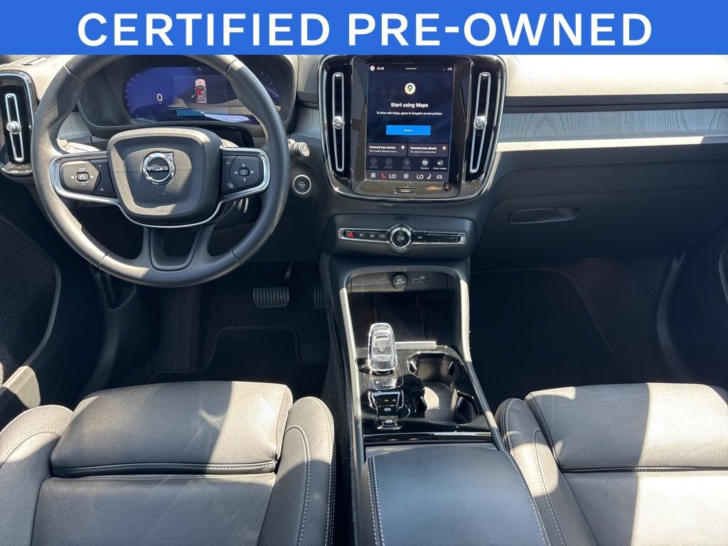Certified 2025 Volvo XC40 B5 Plus AWD/4WD image 22