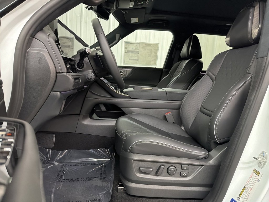 New 2026 INFINITI QX80 Autograph w/ Premium Cargo Package image 15