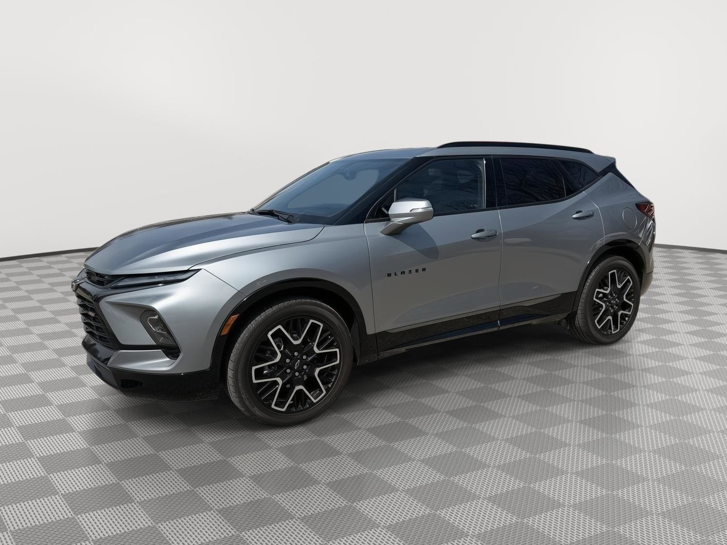 Used 2023 Chevrolet Blazer RS w/ Driver Confidence II Package image 5