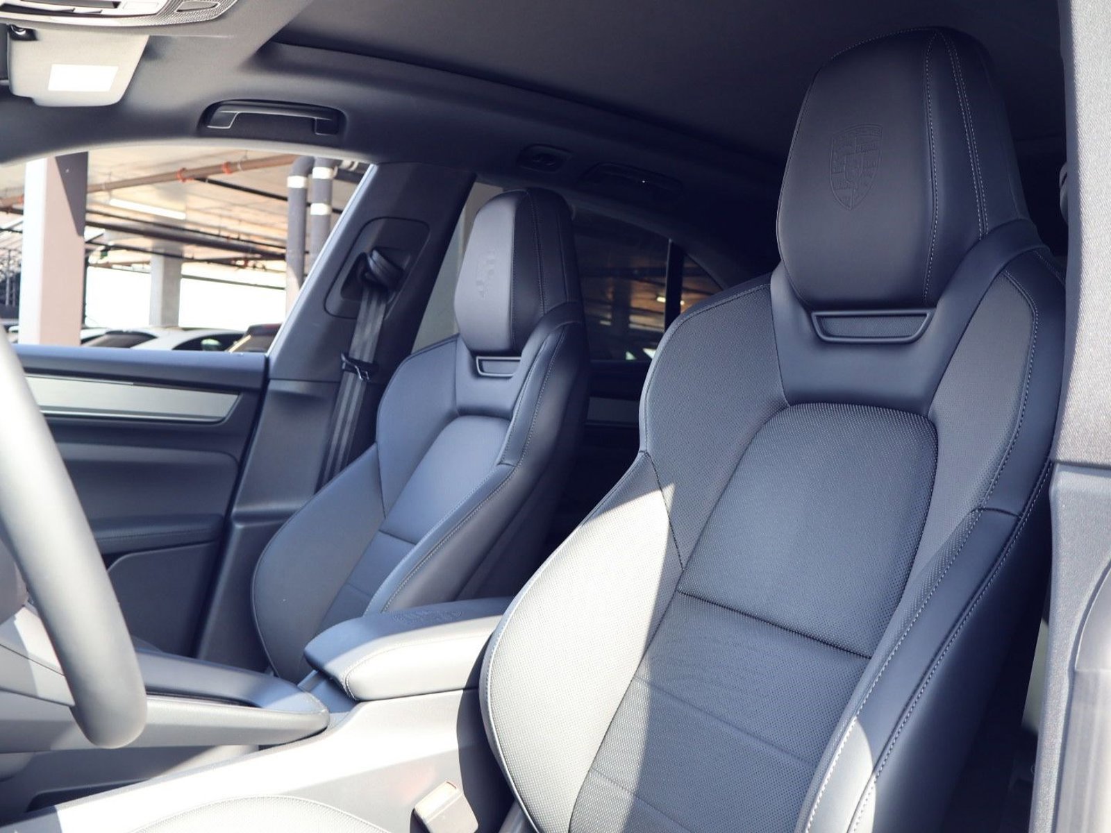 New 2025 Porsche Macan 4S Electric image 5