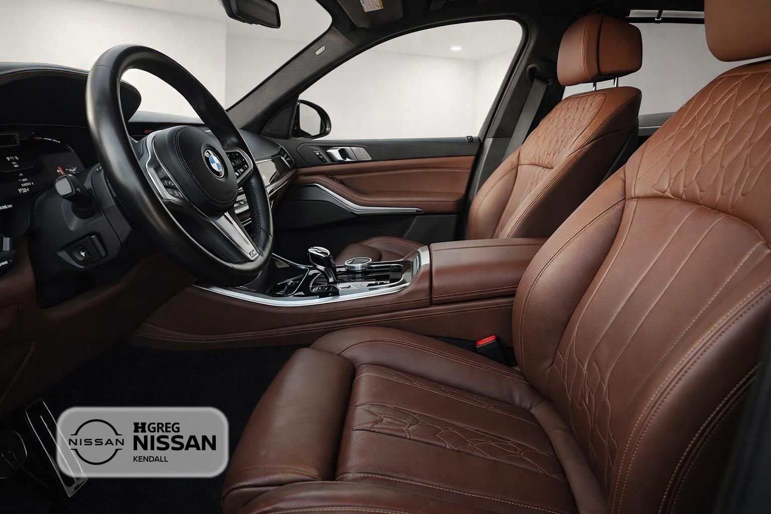 Used 2020 BMW X5 M50i w/ Executive Package image 8