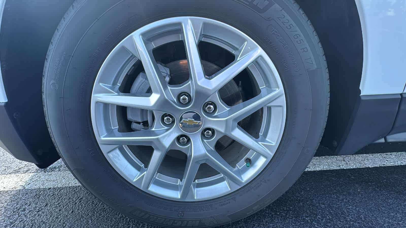 Certified 2024 Chevrolet Equinox LT FWD image 30