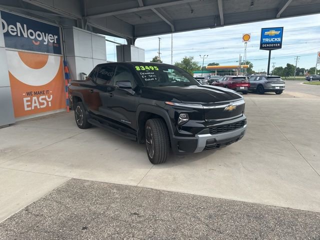 New 2026 Chevrolet Silverado EV LT AWD/4WD image 3