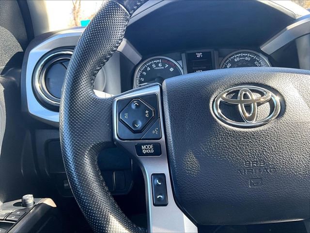 Used 2021 Toyota Tacoma SR5 AWD/4WD image 23
