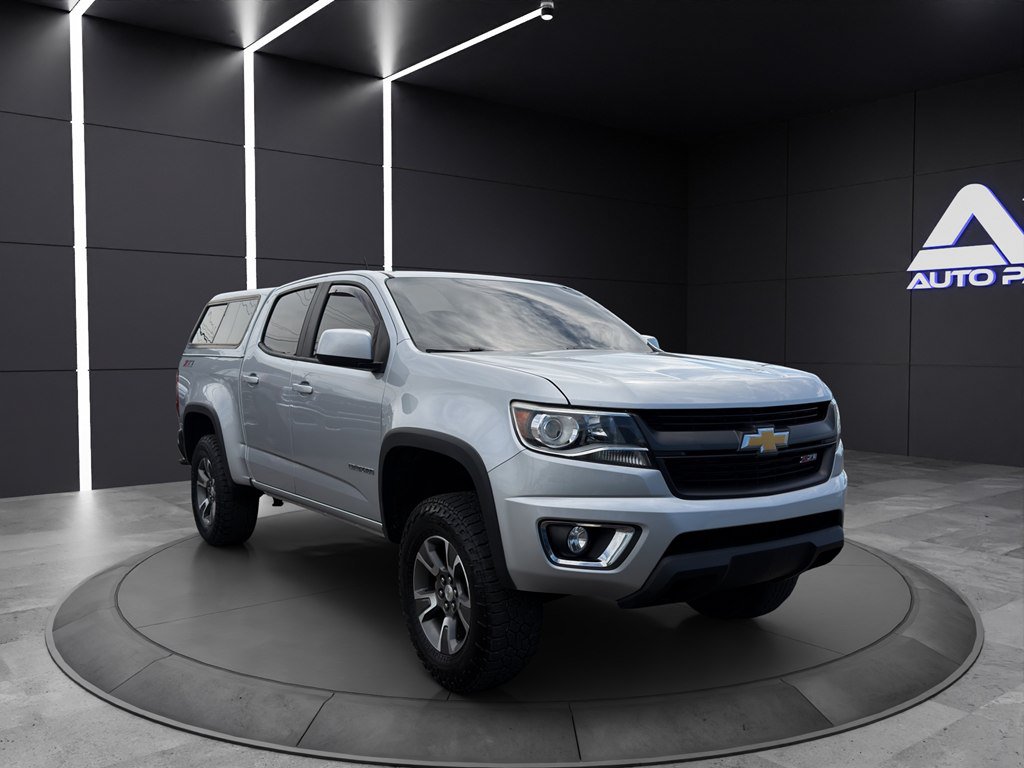 Used 2017 Chevrolet Colorado Z71 AWD/4WD image 3