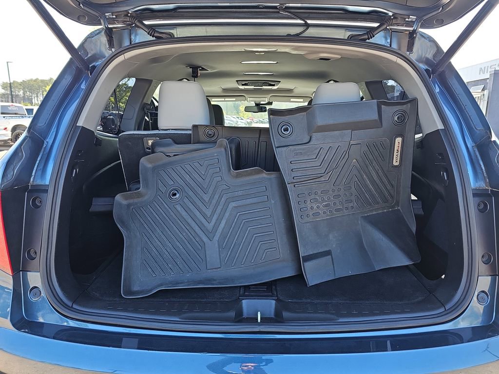 Used 2017 Honda Pilot Touring image 16