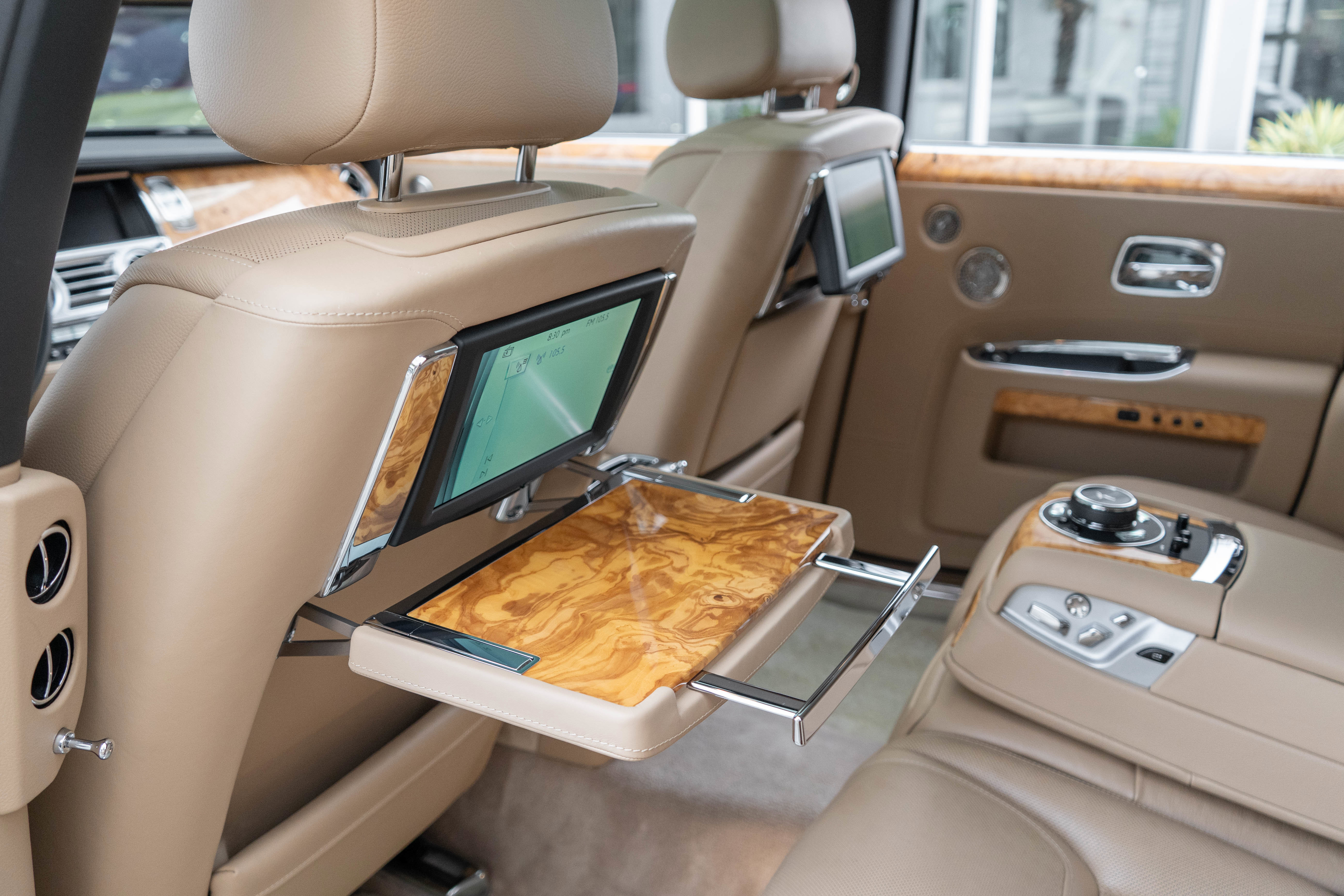 Used 2017 Rolls-Royce Ghost image 47