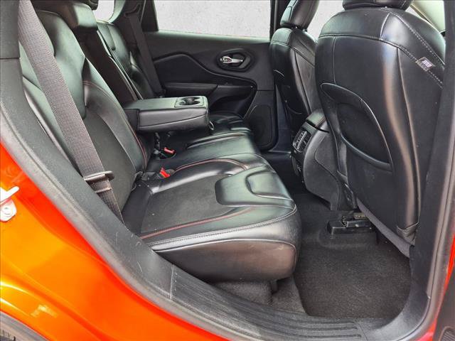 Used 2021 Jeep Cherokee Trailhawk AWD/4WD image 18