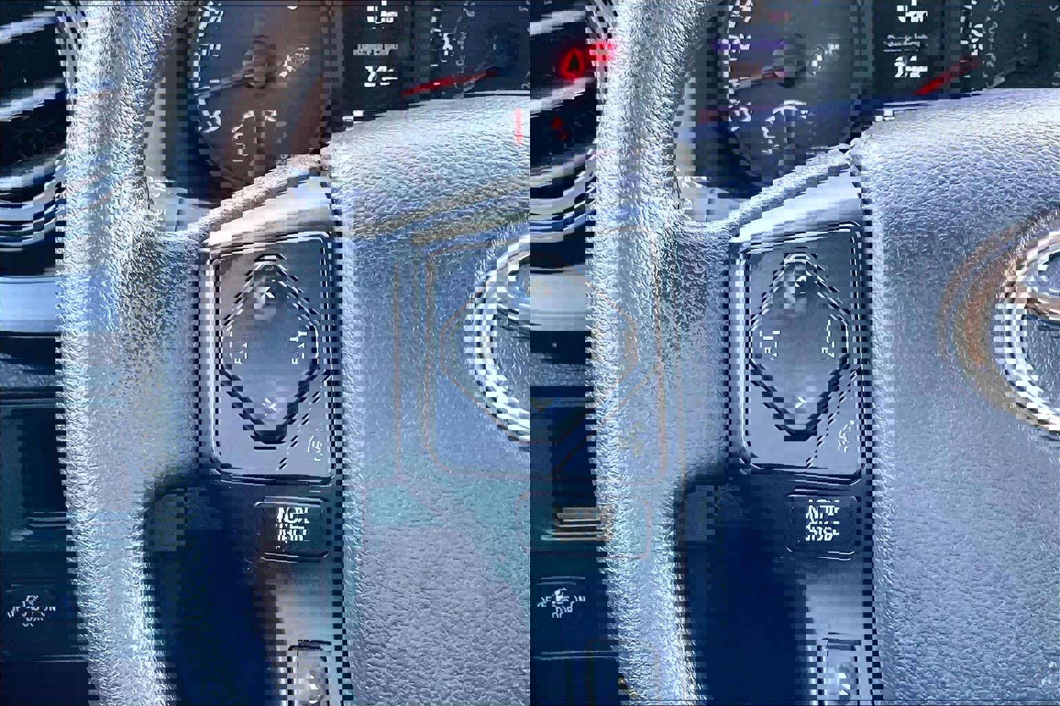 Used 2019 Toyota Tacoma SR w/ SR Convenience Package image 24