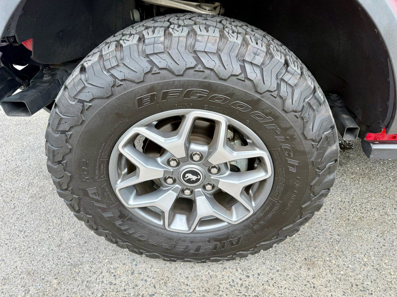 Used 2022 Ford Bronco Badlands image 10