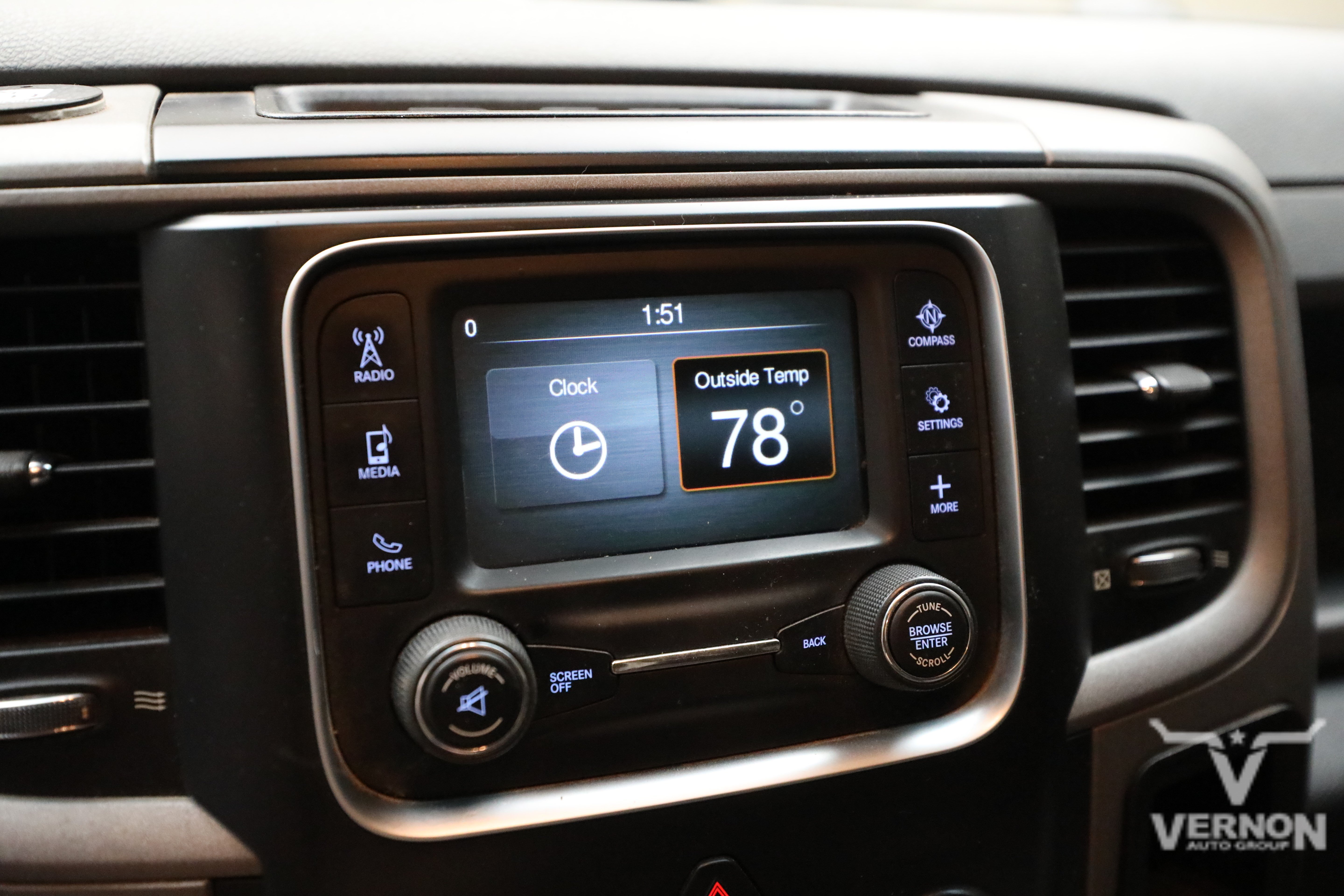 Used 2016 RAM 1500 ST AWD/4WD image 27