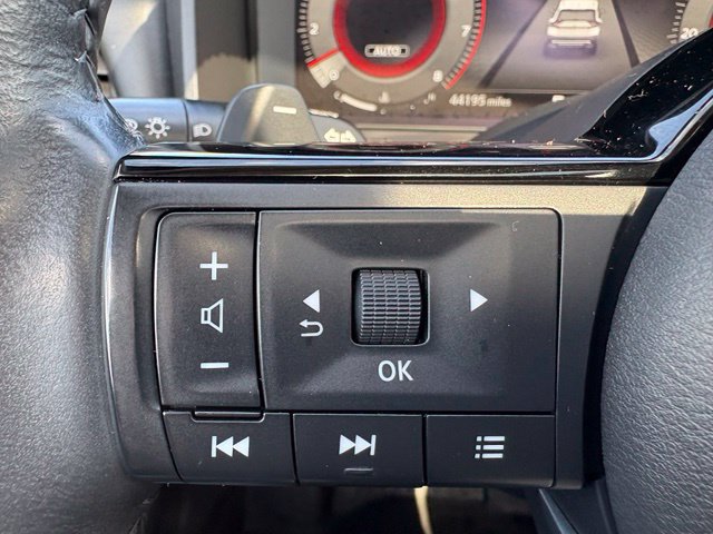 Used 2021 Nissan Rogue Platinum AWD/4WD image 26