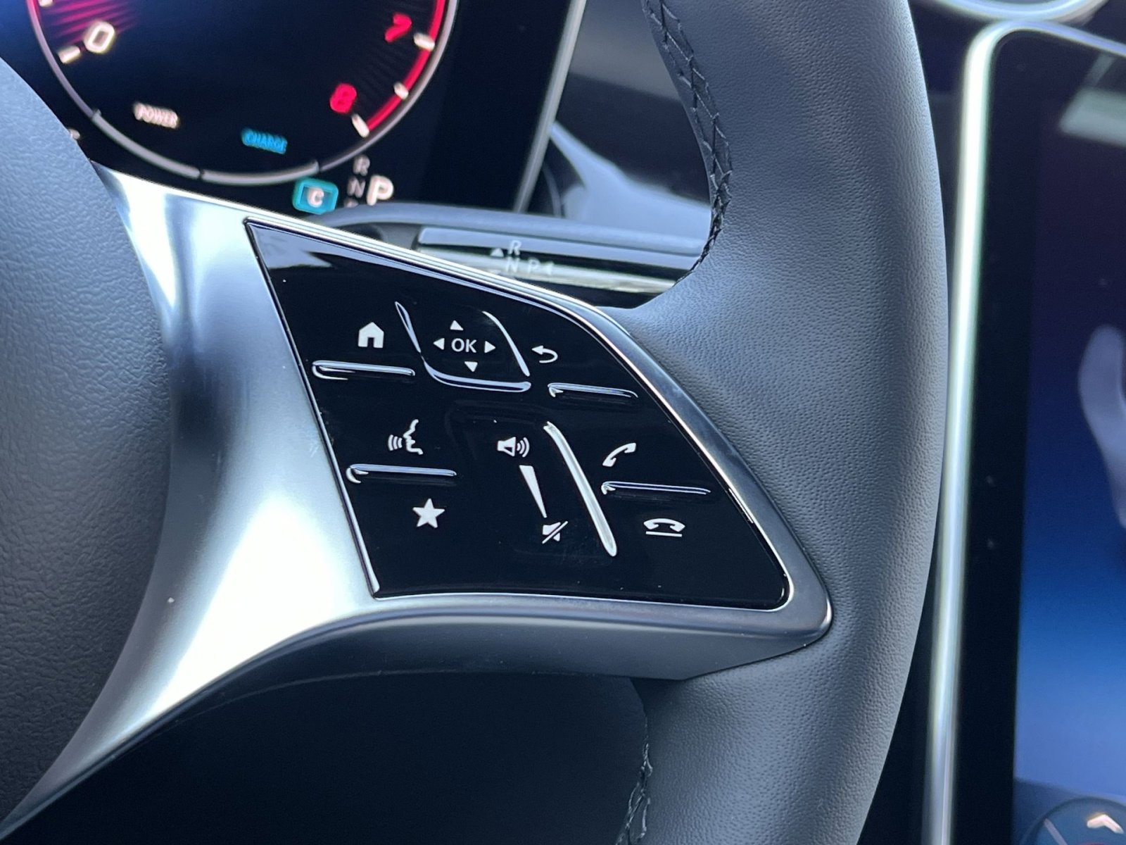 New 2026 Mercedes-Benz GLC 300 4MATIC image 29