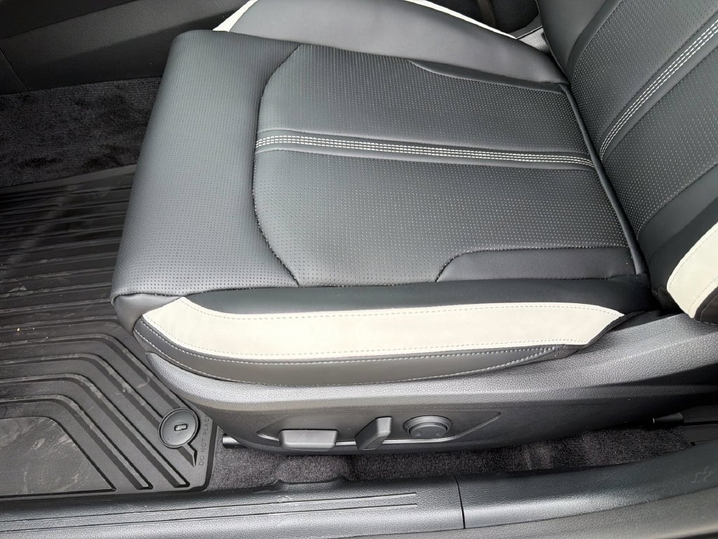 New 2026 Kia K5 GT-Line w/ GT-Line Premium Package FWD image 15