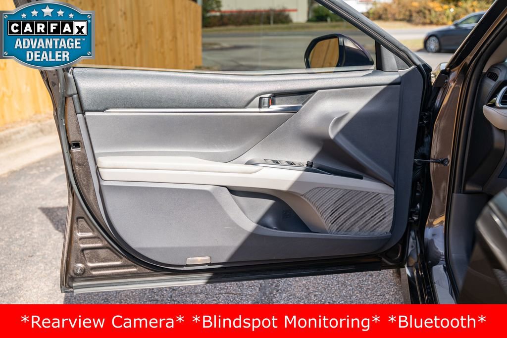 Used 2018 Toyota Camry LE image 13