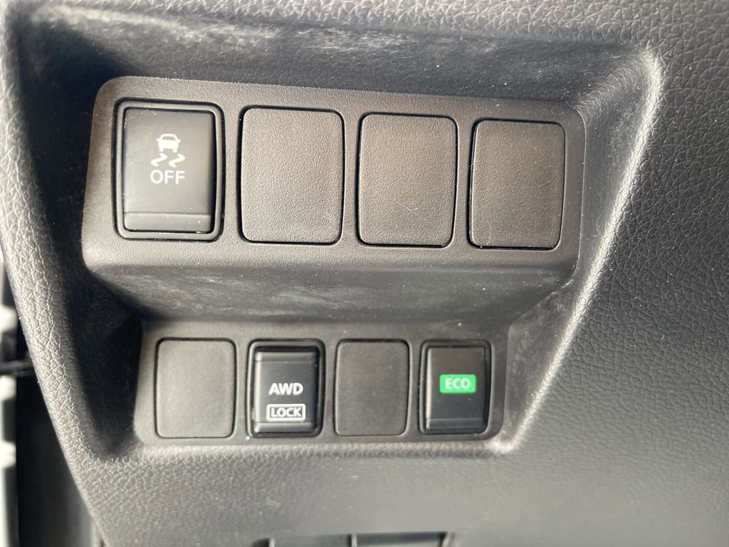 Used 2019 Nissan Rogue Sport S image 20