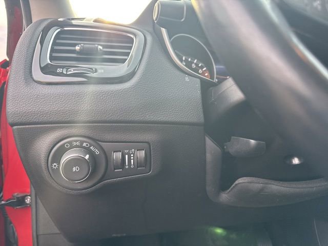 Used 2021 Jeep Compass Altitude w/ Sun and Sound Group image 24