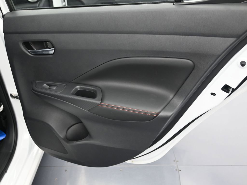 New 2025 Nissan Versa SR w/ Trunk Package FWD image 28