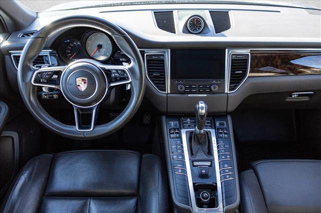 Used 2017 Porsche Macan S image 23