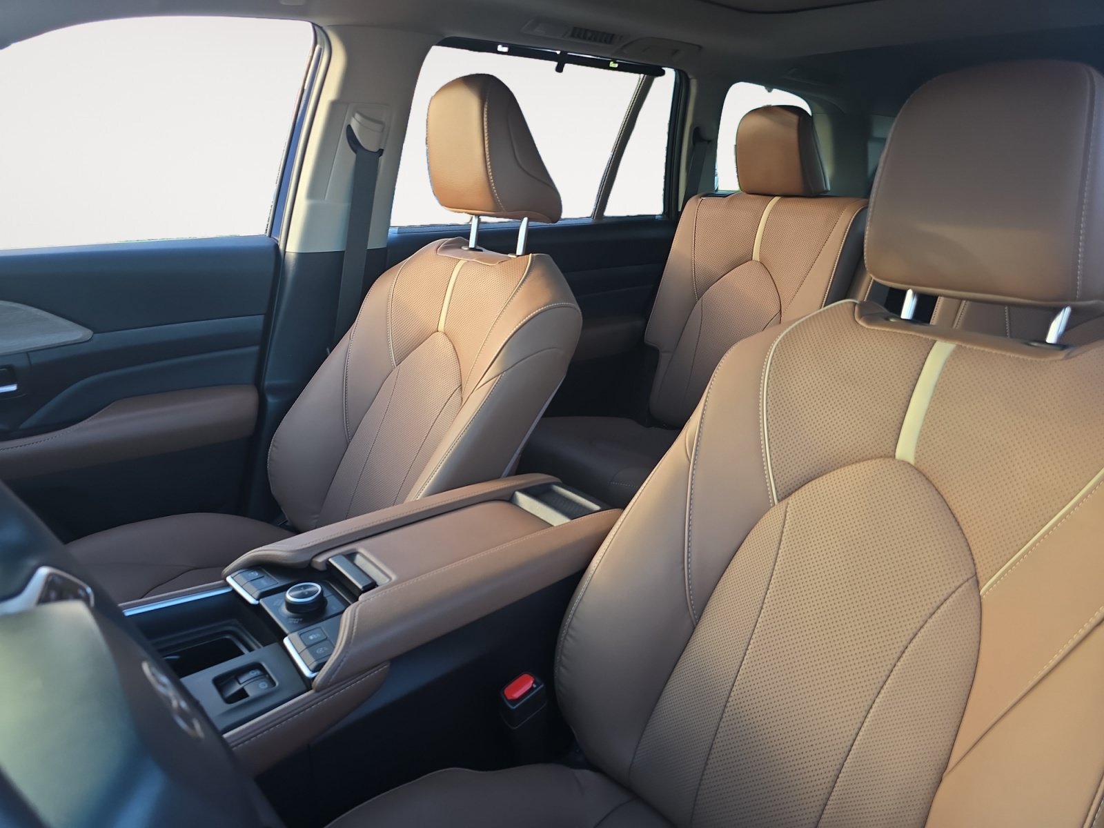 Certified 2026 Toyota Grand Highlander AWD image 9