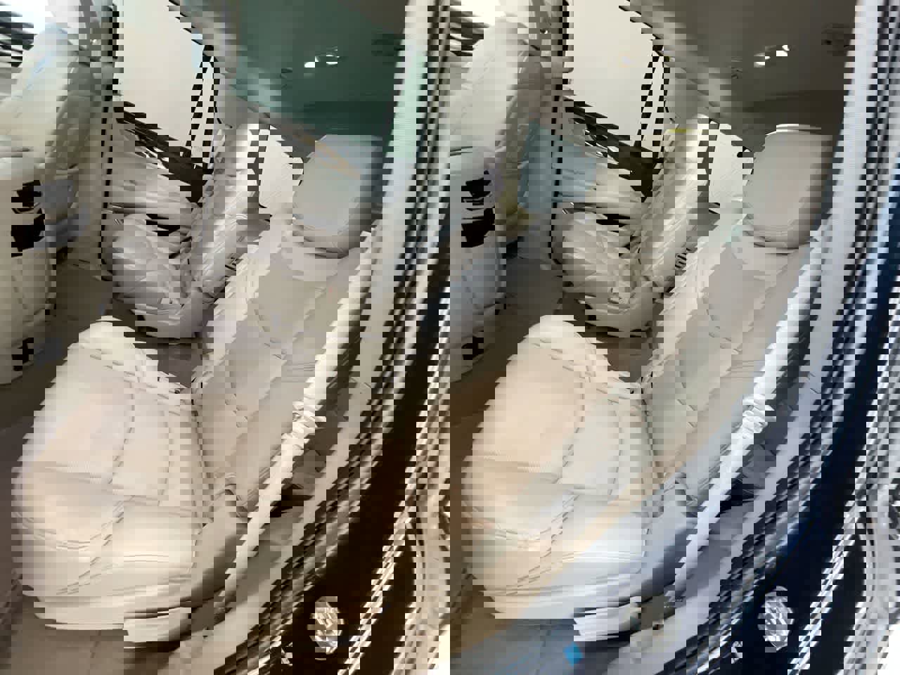 Used 2019 Cadillac Escalade Premium Luxury image 23