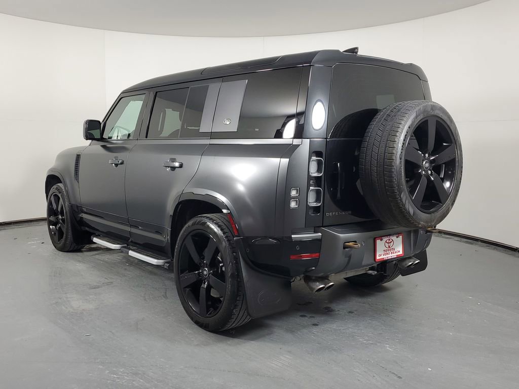 Used 2023 Land Rover Defender 110 Carpathian Edition image 4