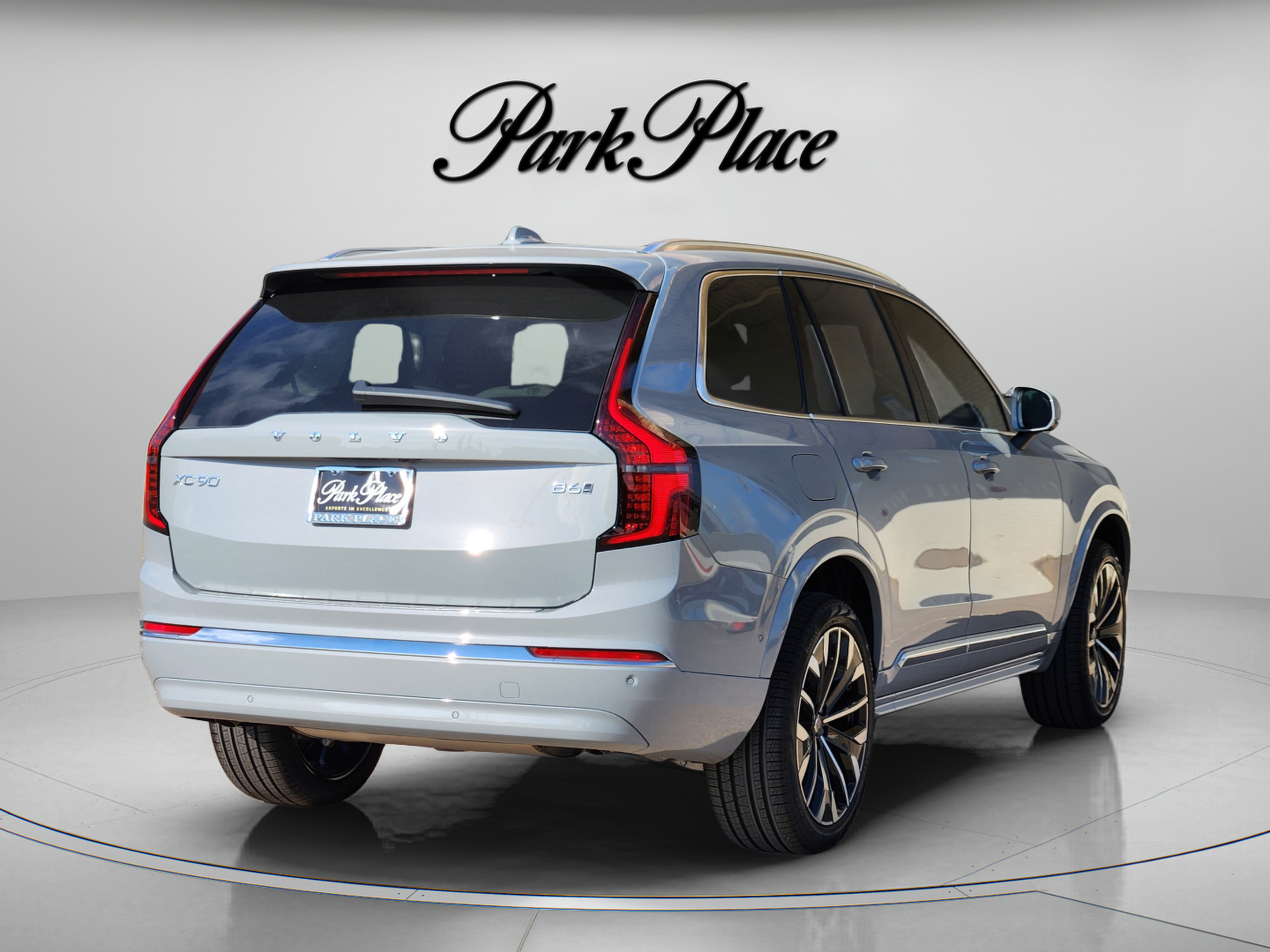 Used 2026 Volvo XC90 B6 Plus w/ Protection Package Premier AWD/4WD image 6