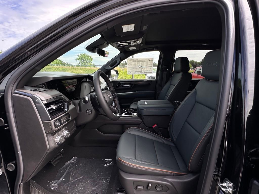 New 2026 GMC Yukon AT4 w/ AT4 Premium Package AWD/4WD image 16