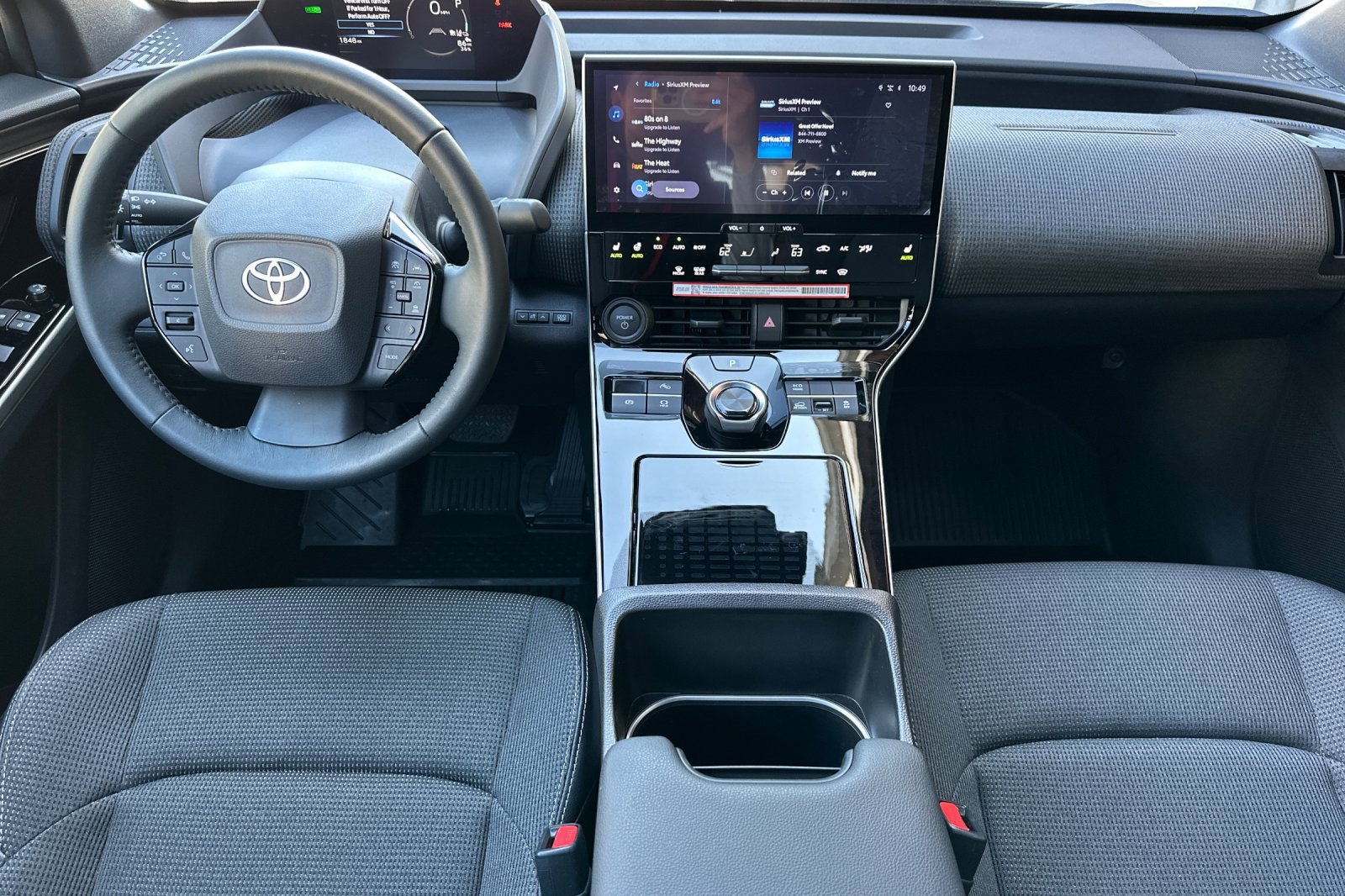 Used 2025 Toyota bZ4X AWD image 16