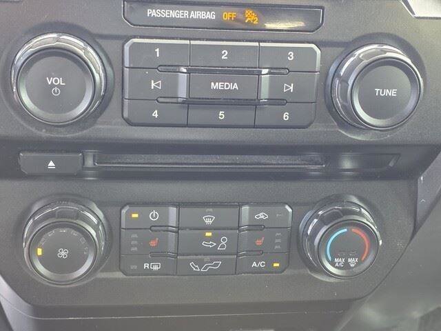 Used 2018 Ford F150 XLT w/ Equipment Group 302A Luxury image 19