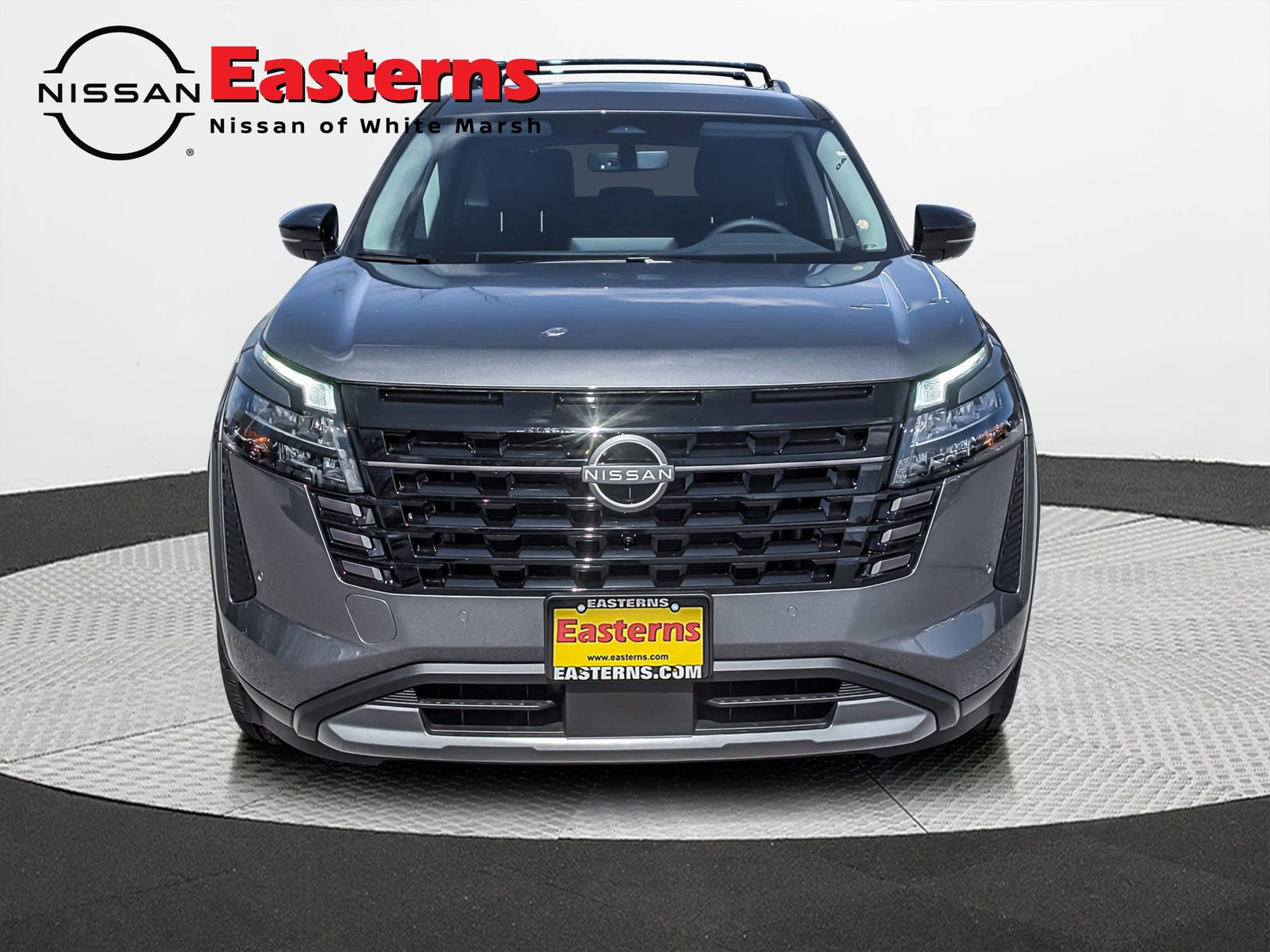 New 2026 Nissan Pathfinder SL image 4