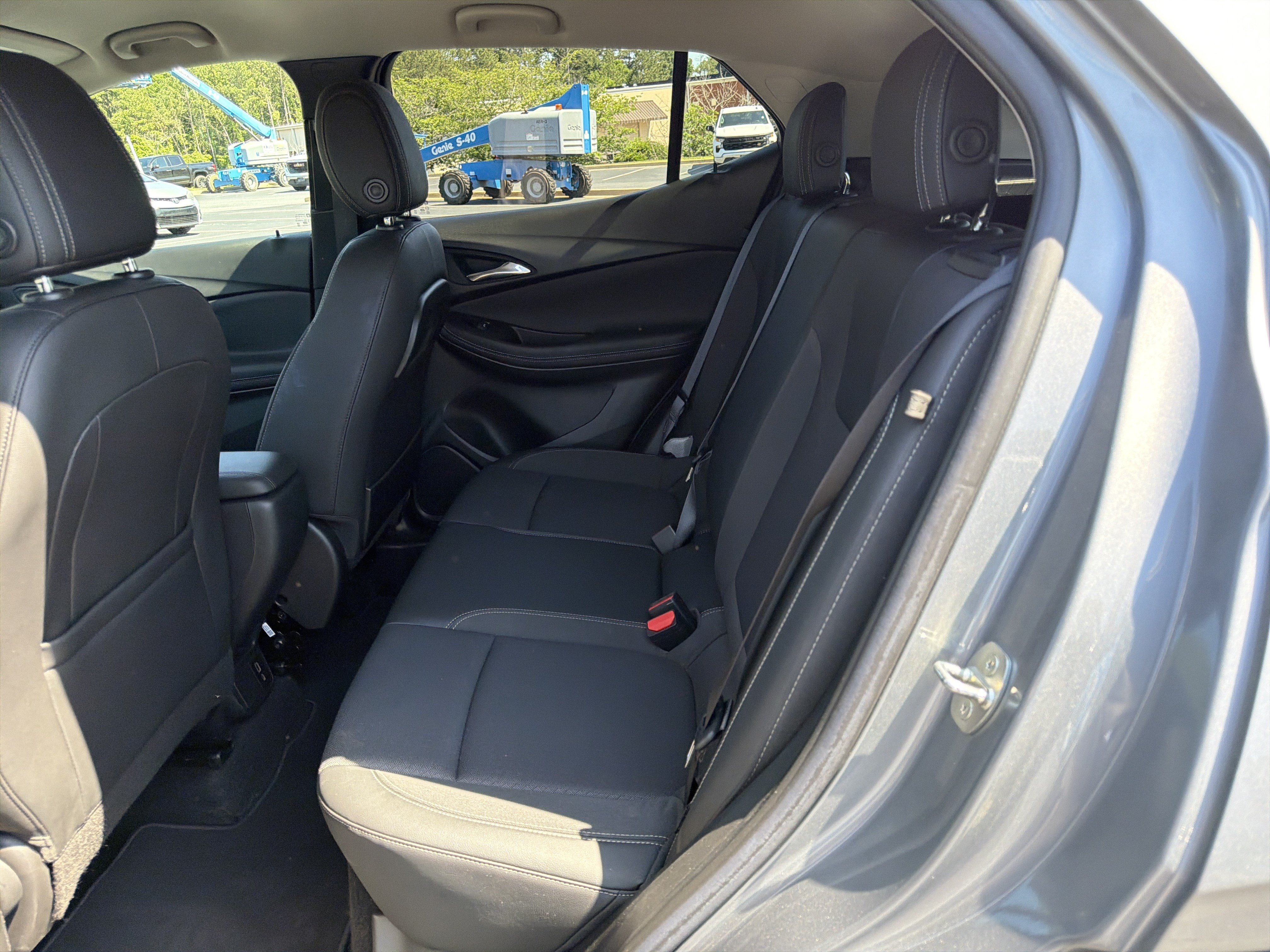 Used 2023 Buick Encore GX Preferred FWD image 20