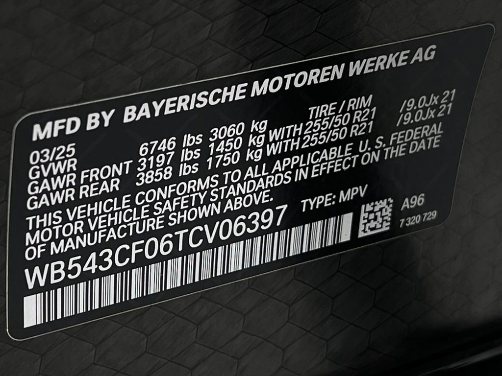 Used 2026 BMW iX xDrive45 w/ Premium Package AWD/4WD image 23