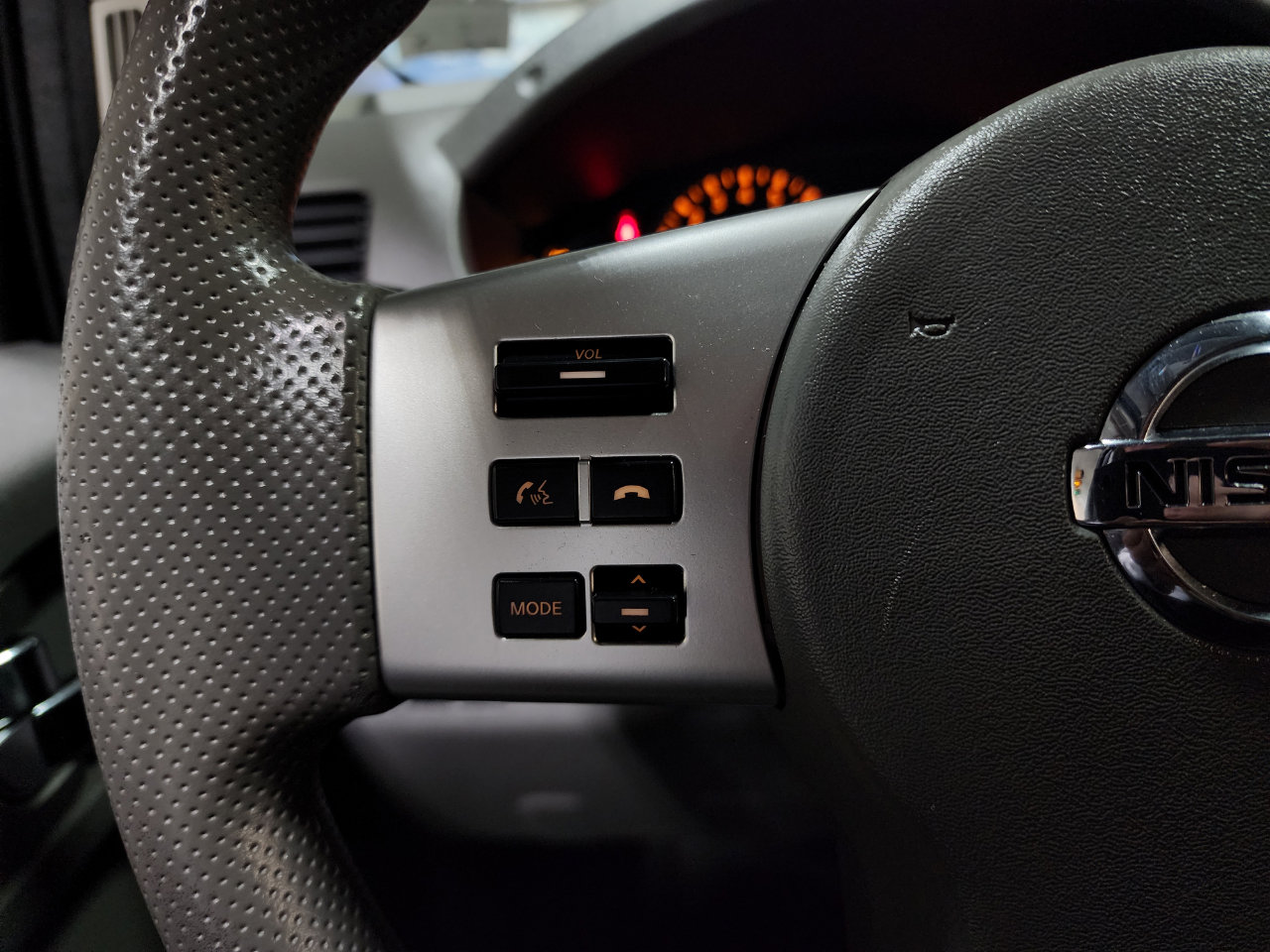 Used 2019 Nissan Frontier SV image 28