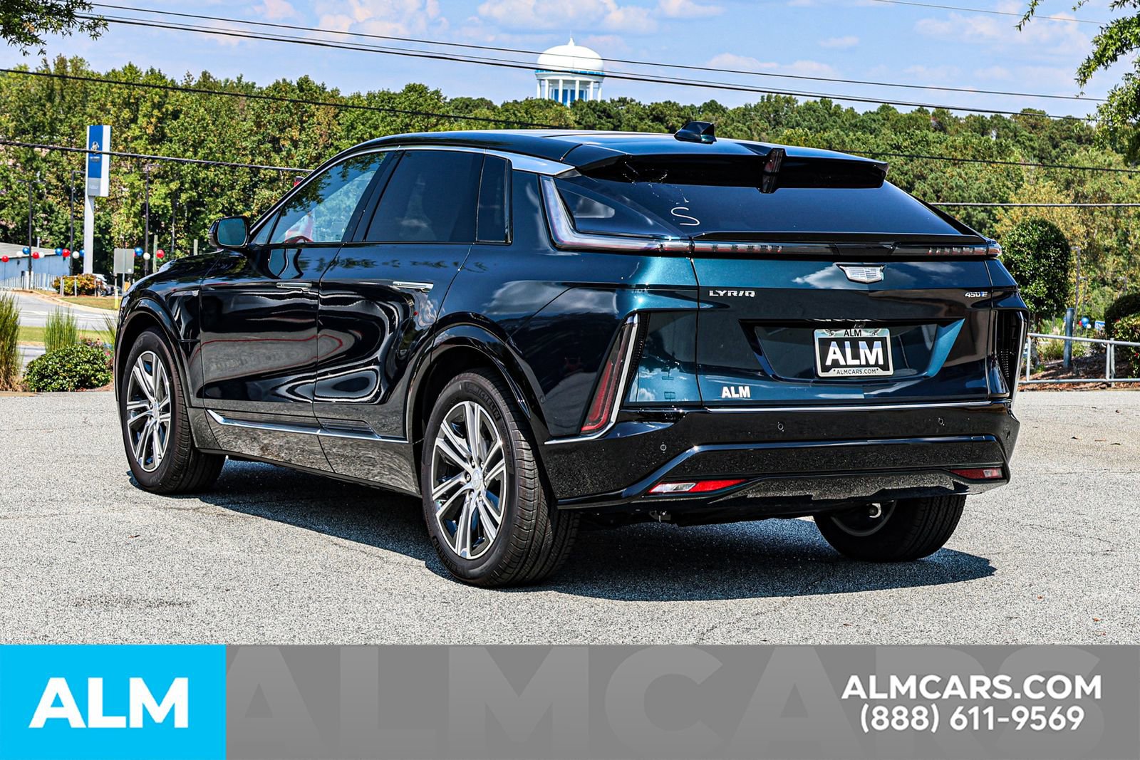 Used 2025 Cadillac Lyriq Luxury image 7