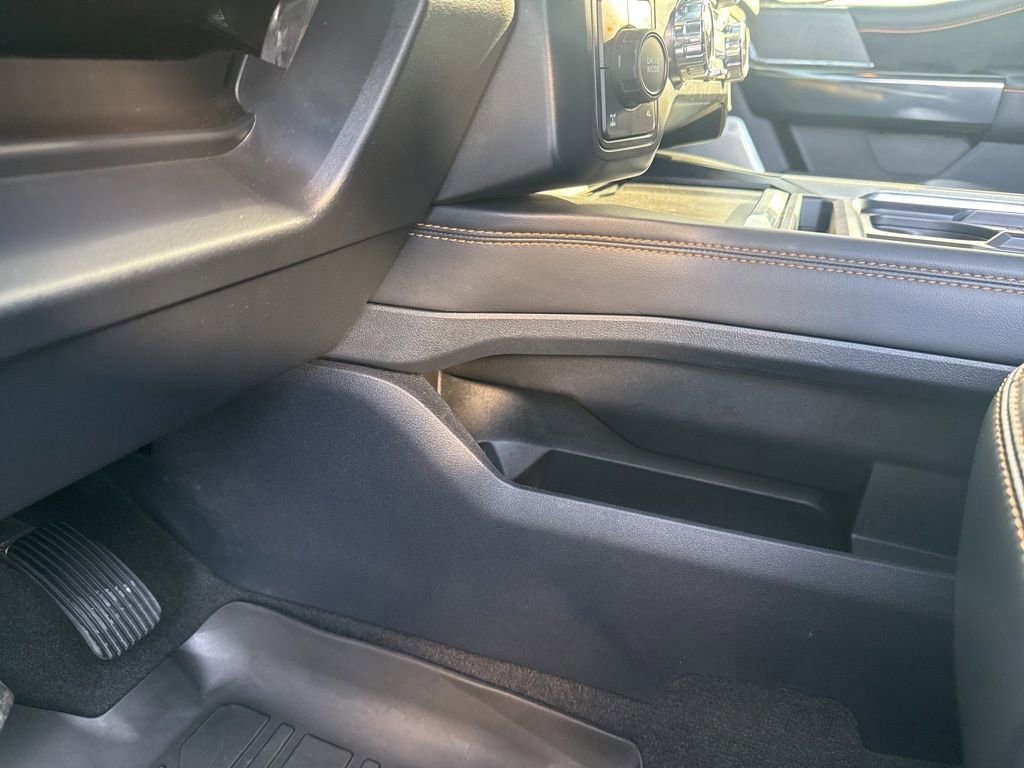 Used 2024 Ford F350 Platinum image 27