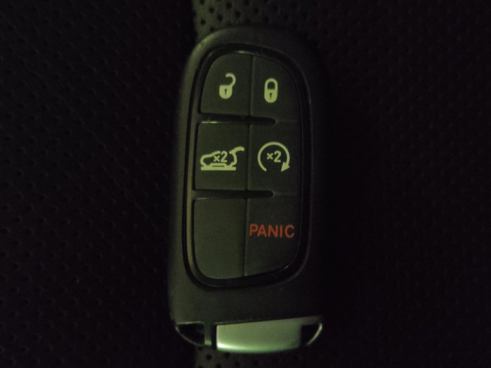 Used 2019 Jeep Cherokee Limited FWD image 32